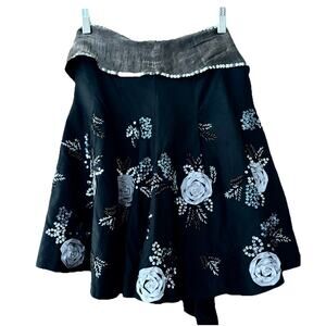 Tibi Skirt 100% Raw Silk Skater Floral Appliqué Sequin Sz 2 Black Silver